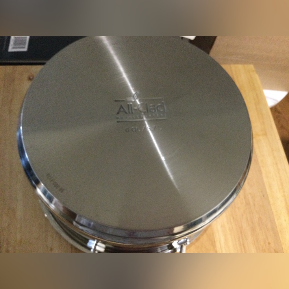 All-Clad Stainless Steel Stockpot with Strainer Lid - Picture 5 of 6